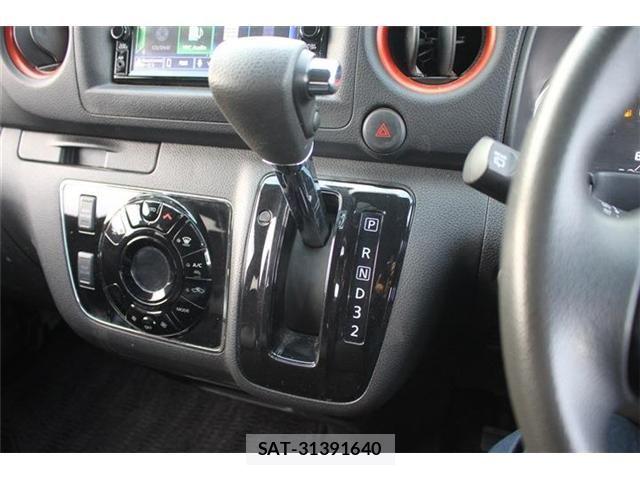 Nissan NV350 Caravan 2021-02 6501580-26