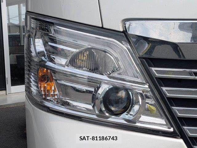 Nissan NV350 Caravan 2018-03 6501592-22