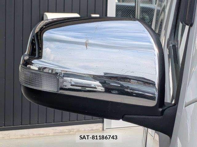 Nissan NV350 Caravan 2018-03 6501592-26