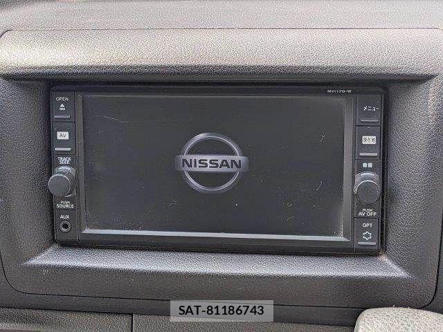 Nissan NV350 Caravan 2018-03 6501592-3