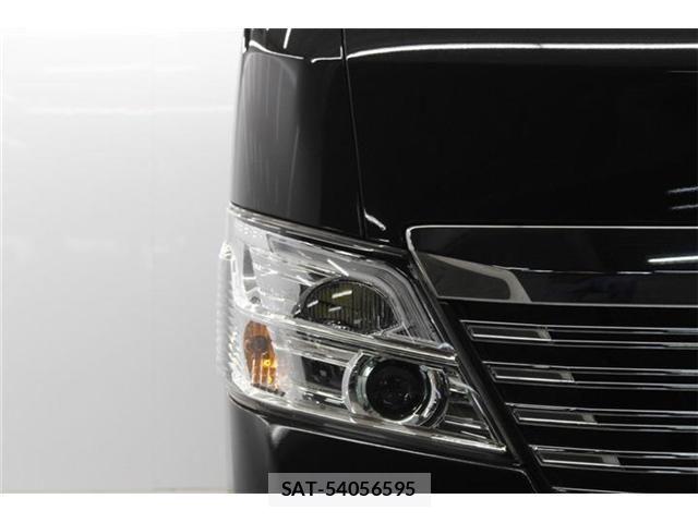 Nissan NV350 Caravan 2021-04 6546358-11