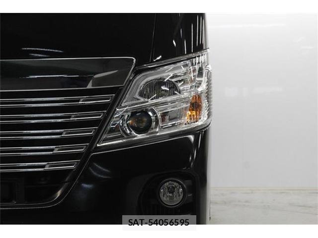 Nissan NV350 Caravan 2021-04 6546358-14