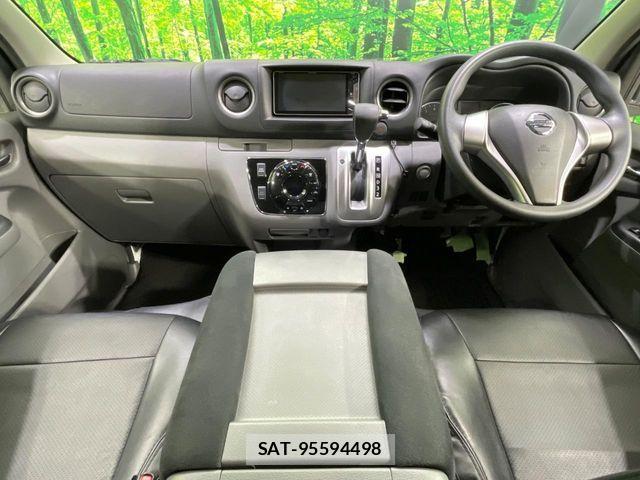 Nissan NV350 Caravan 2018-03 6613943-1