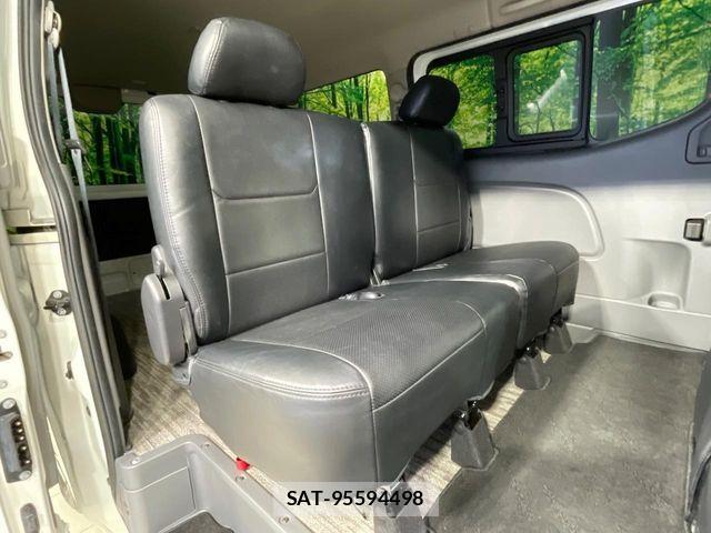 Nissan NV350 Caravan 2018-03 6613943-8