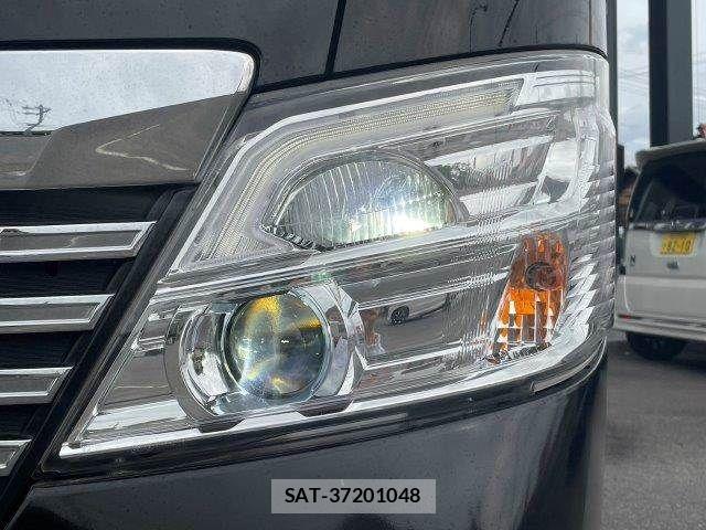 Nissan NV350 Caravan 2020-12 6613944-13