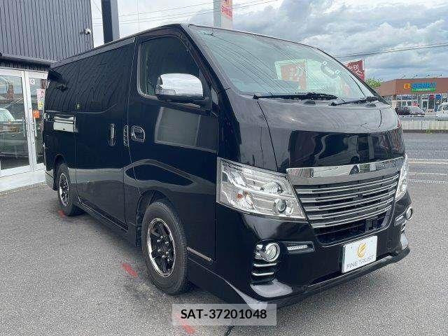 Nissan NV350 Caravan 2020-12 6613944-17