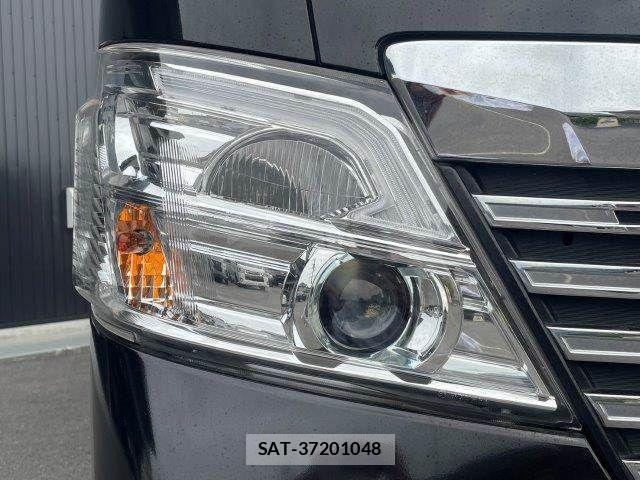 Nissan NV350 Caravan 2020-12 6613944-24