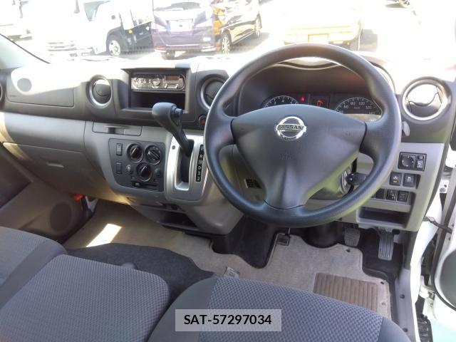Nissan NV350 Caravan 2018-09 6642153-5