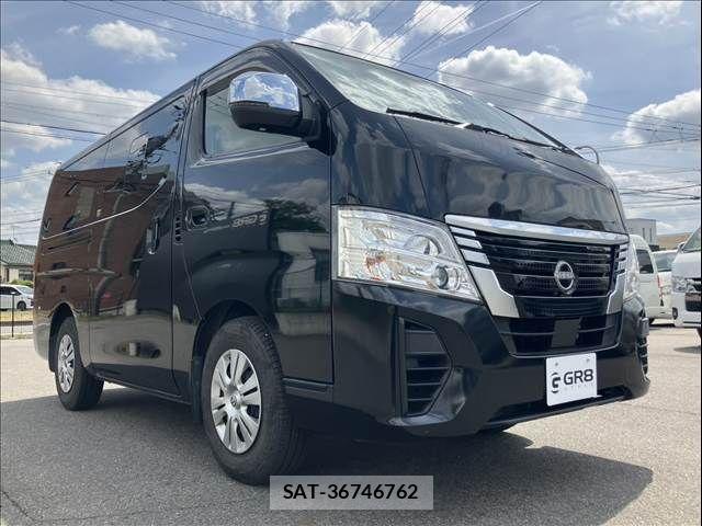 Nissan NV350 Caravan 2022-02 6673049-10