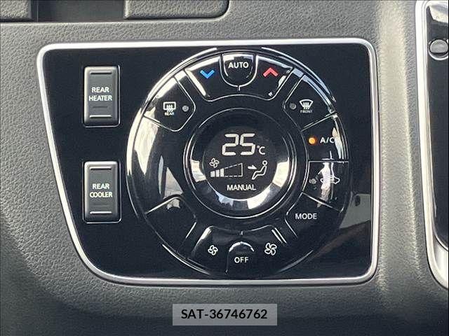 Nissan NV350 Caravan 2022-02 6673049-17