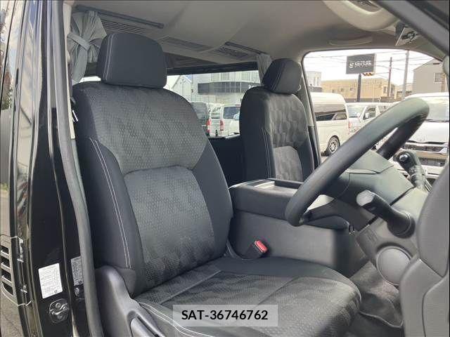 Nissan NV350 Caravan 2022-02 6673049-6