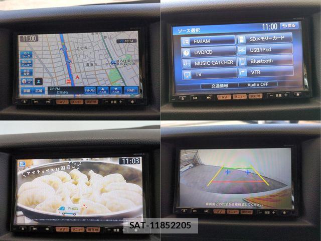 Nissan NV350 Caravan 2012-10 6716992-10