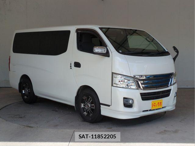 Nissan NV350 Caravan 2012-10 6716992-20