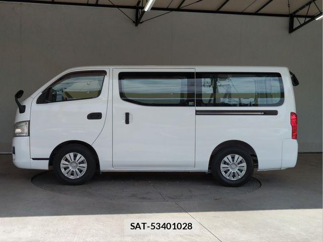 Nissan NV350 Caravan 2017-02 6716995-17