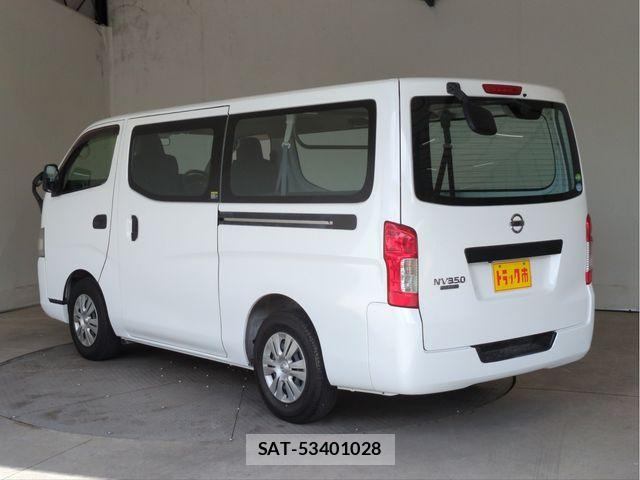 Nissan NV350 Caravan 2017-02 6716995-18