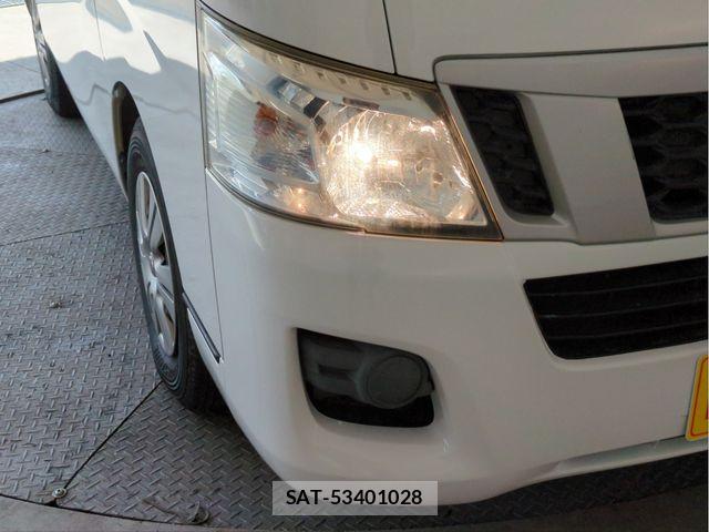 Nissan NV350 Caravan 2017-02 6716995-23