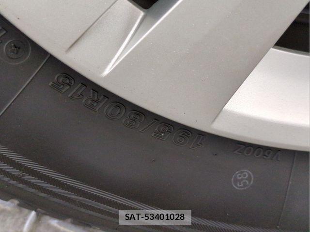 Nissan NV350 Caravan 2017-02 6716995-27