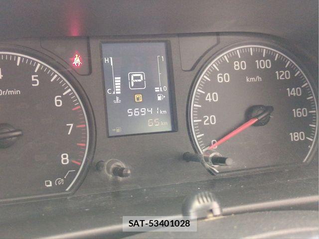 Nissan NV350 Caravan 2017-02 6716995-29
