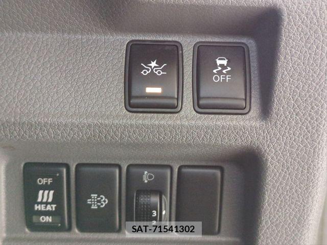 Nissan NV350 Caravan 2018-09 6716991-11
