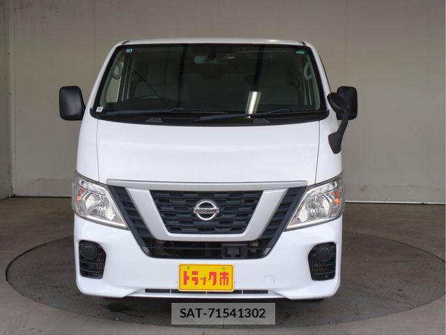 Nissan NV350 Caravan 2018-09 6716991-14
