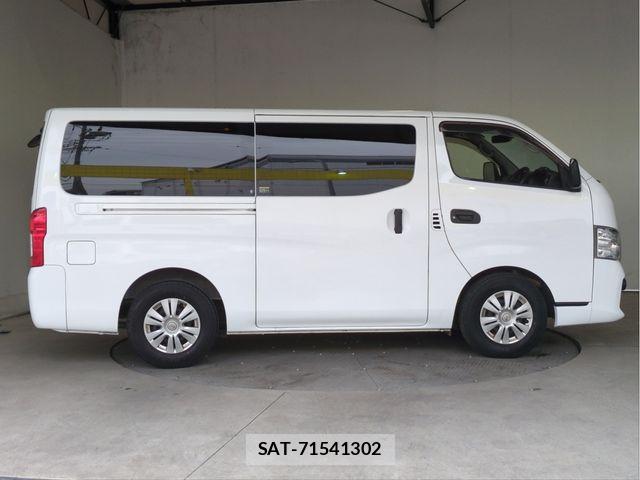 Nissan NV350 Caravan 2018-09 6716991-16