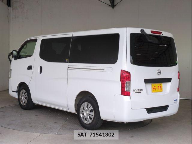 Nissan NV350 Caravan 2018-09 6716991-18