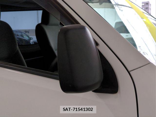 Nissan NV350 Caravan 2018-09 6716991-22