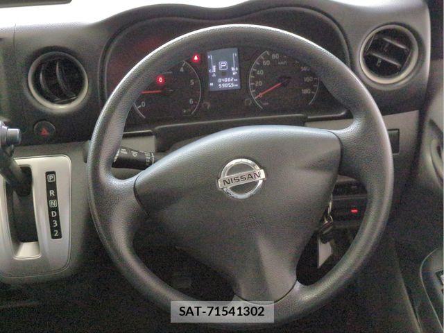 Nissan NV350 Caravan 2018-09 6716991-6