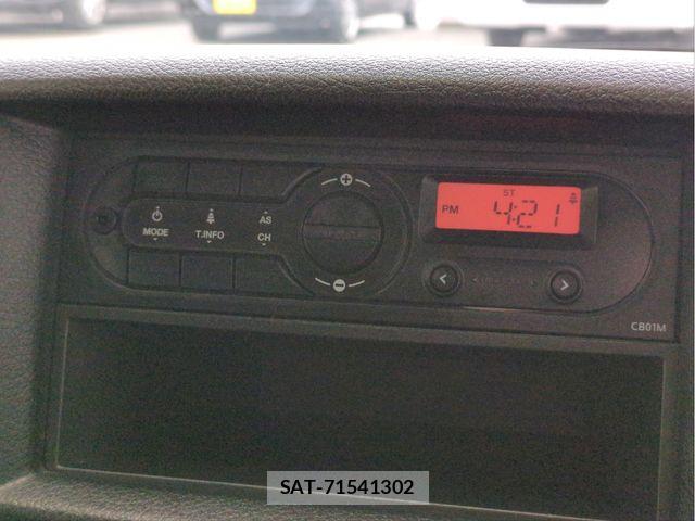 Nissan NV350 Caravan 2018-09 6716991-7