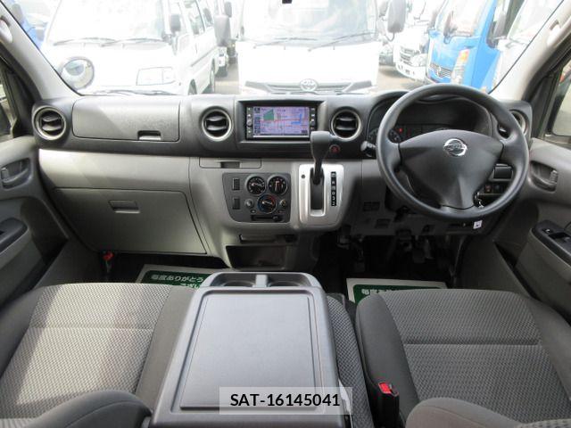 Nissan NV350 Caravan 2021-02 6752773-10