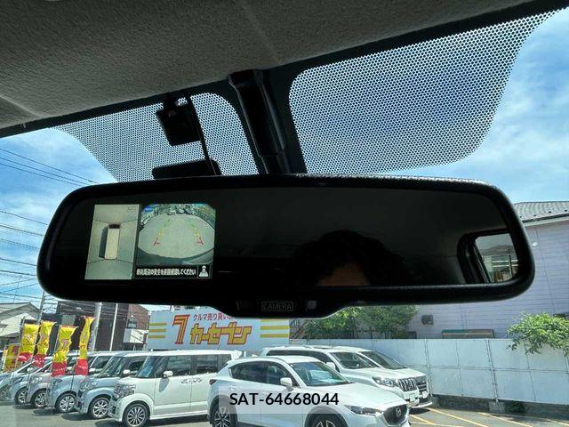Nissan NV350 Caravan 2019-02 6752772-7