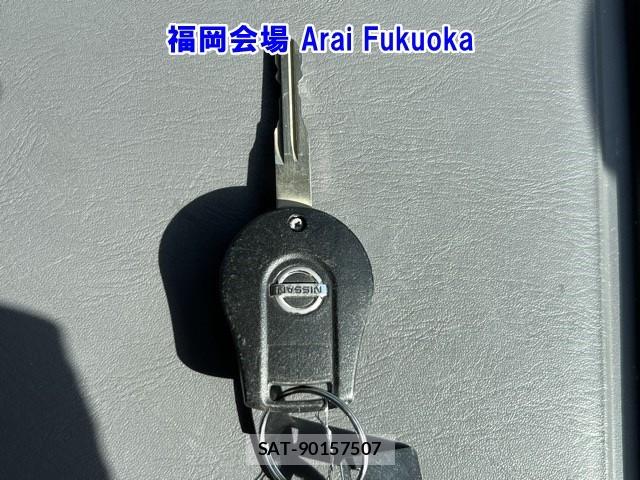 Nissan NV350 Caravan 2020 6821876-8