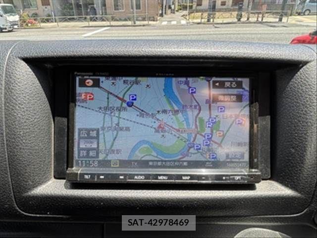 Nissan NV350 Caravan 2019-07 6910725-12
