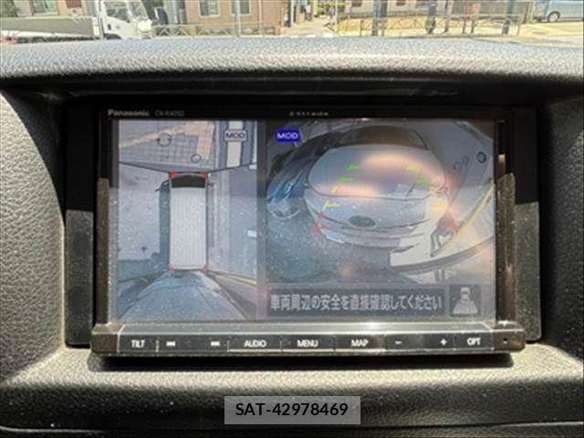 Nissan NV350 Caravan 2019-07 6910725-13