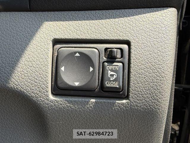 Nissan NV350 Caravan 2015-09 6910730-15