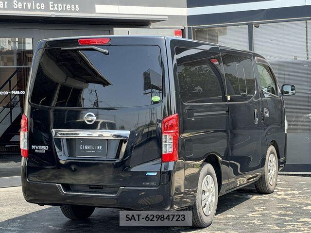 Nissan NV350 Caravan 2015-09 6910730-7