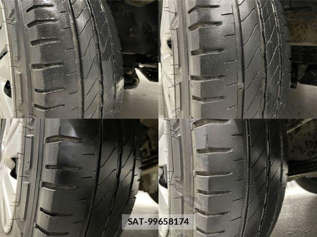 Nissan NV350 Caravan 2016-01 6996692-24