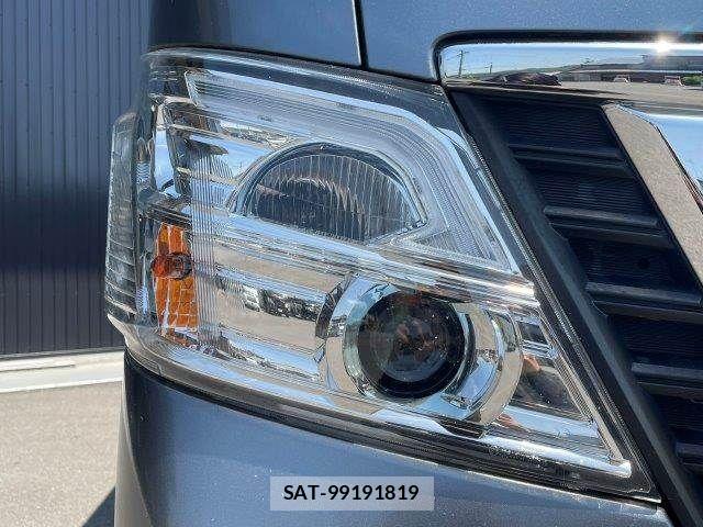 Nissan NV350 Caravan 2018-08 6996693-24