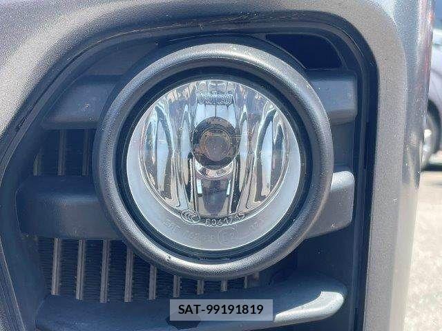 Nissan NV350 Caravan 2018-08 6996693-25