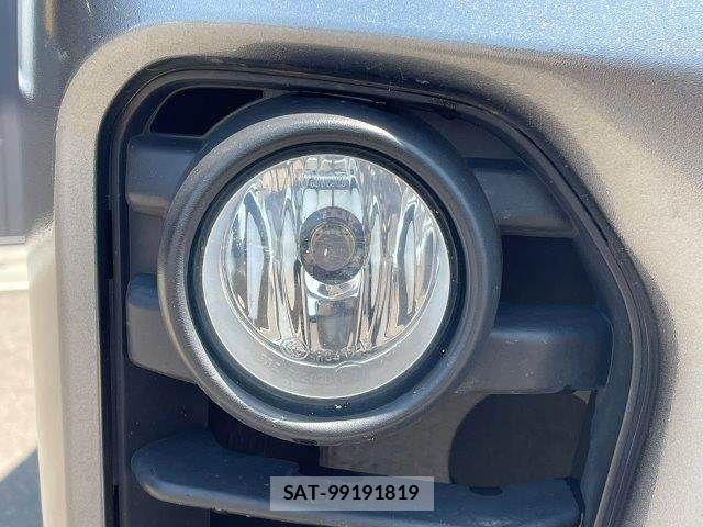 Nissan NV350 Caravan 2018-08 6996693-26