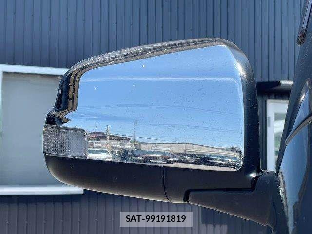 Nissan NV350 Caravan 2018-08 6996693-28