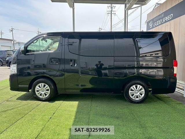 Nissan NV350 Caravan 2022-01 6996691-15