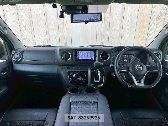 Nissan NV350 Caravan 2022-01 6996691-2