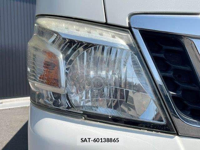 Nissan NV350 Caravan 2013-03 6996696-23