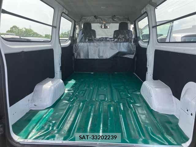 Nissan NV350 Caravan 2020 6983813-9