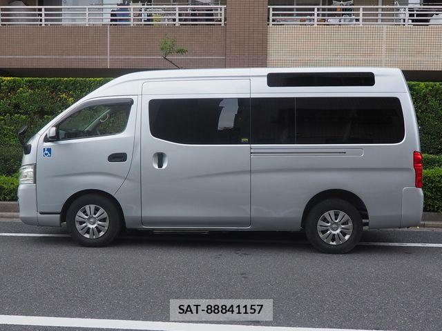 Nissan NV350 Caravan 2013-09 7021161-18