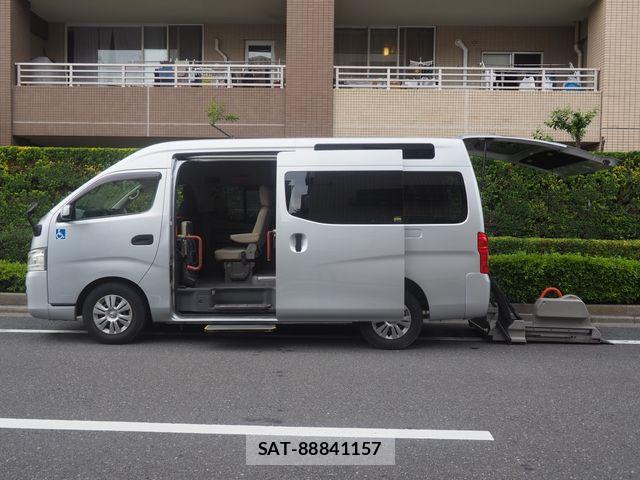 Nissan NV350 Caravan 2013-09 7021161-19