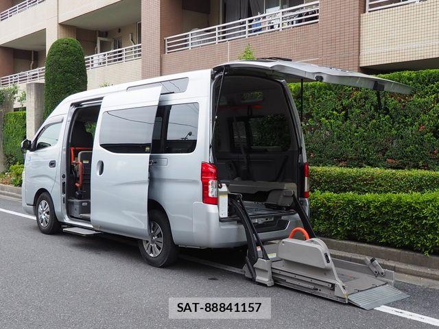 Nissan NV350 Caravan 2013-09 7021161-20