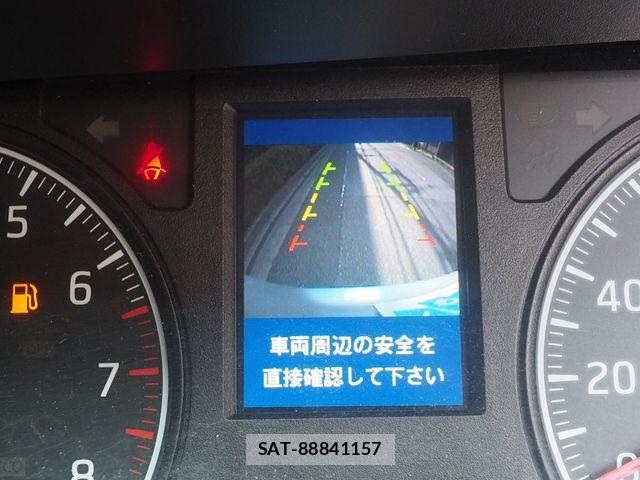 Nissan NV350 Caravan 2013-09 7021161-3