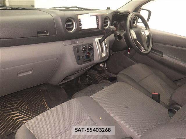 Nissan NV350 Caravan 2020 7009996-4